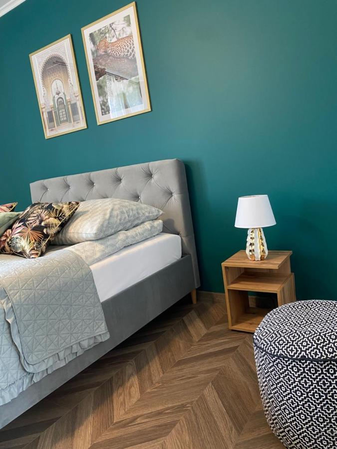 Lu Residence - Unique Apartments Oswiecim Bagian luar foto