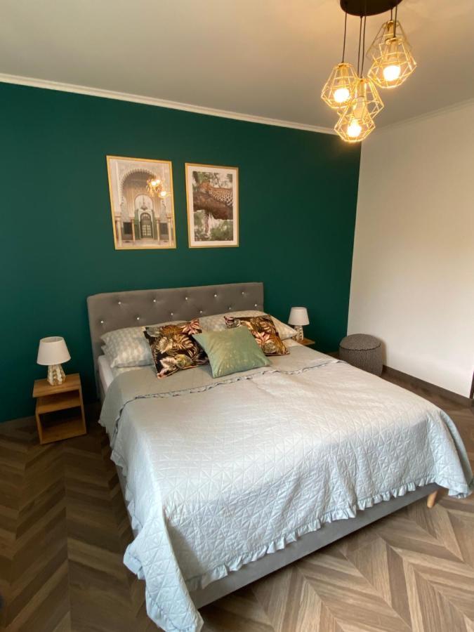 Lu Residence - Unique Apartments Oswiecim Bagian luar foto