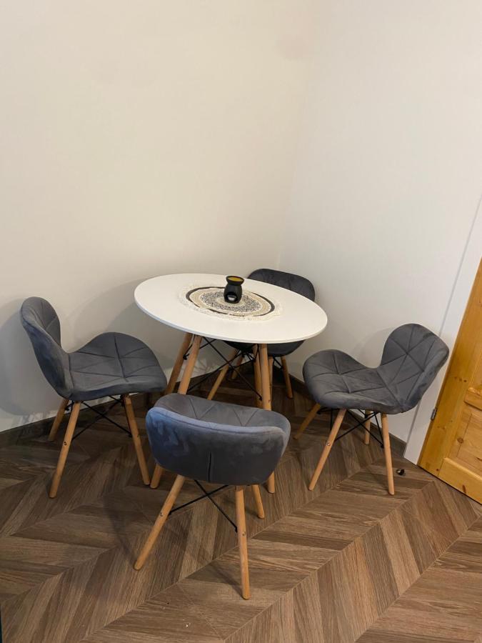 Lu Residence - Unique Apartments Oswiecim Bagian luar foto